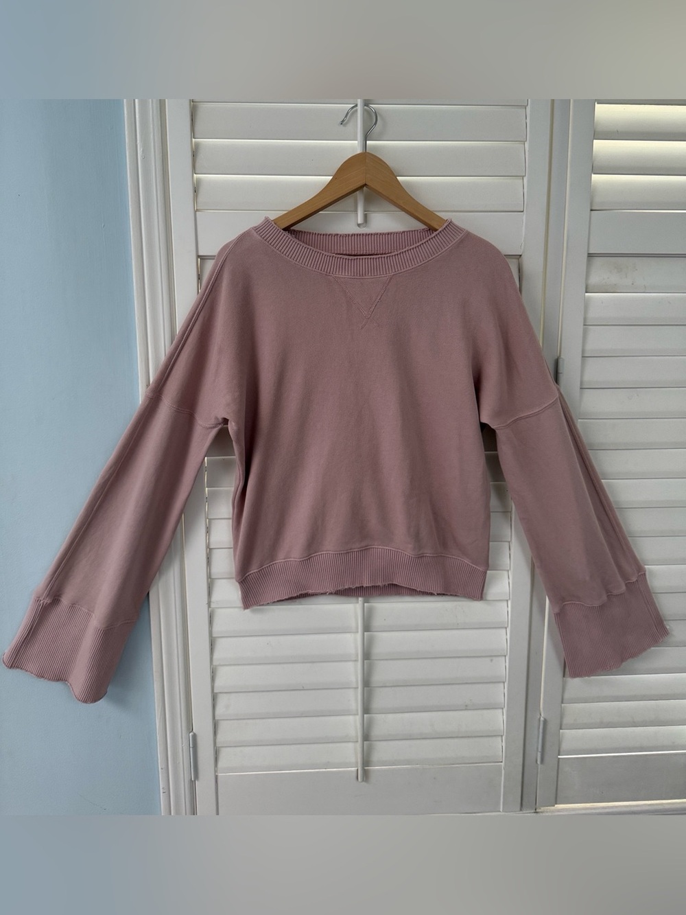 Spiritual Gangster Dusty Rose Cropped Sweatshirt Bell Sleeves Small